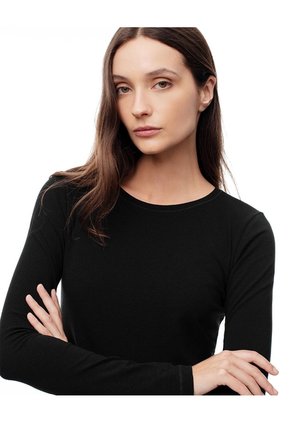Camibuzo Slim Algodón Negra Mujer Negro