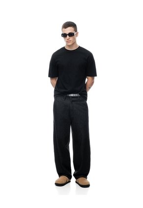 Camiseta Regular Algodón Negra Hombre Negro