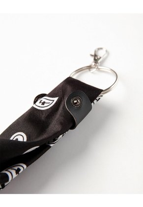 Llavero Charm Pañoleta Negro Mujer
