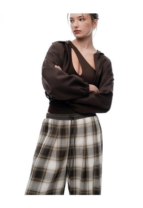 Pantalón Tiro Medio Cuadros Mujer Cafe
