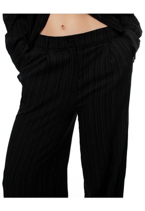 Pantalón Wide Leg Tiro Medio Negro Mujer Negro