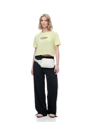 Camiseta Crop Regular Algodón Amarilla Mujer Amarillo