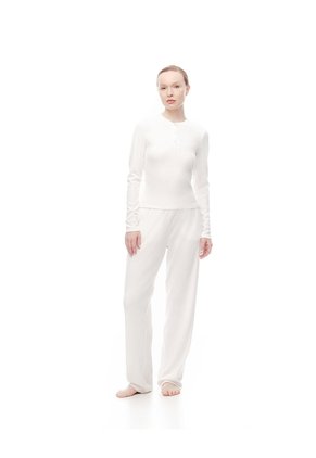 Camibuzo Slim Blanca Mujer Blanco