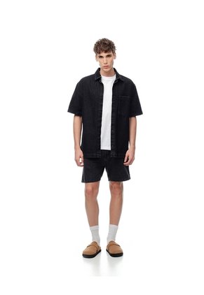 Bermuda Denim Regular Negra Hombre Azul