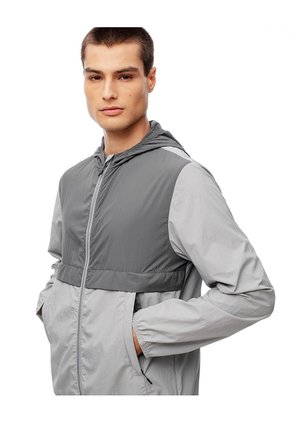 Chaqueta Rompevientos Gris Hombre Gris