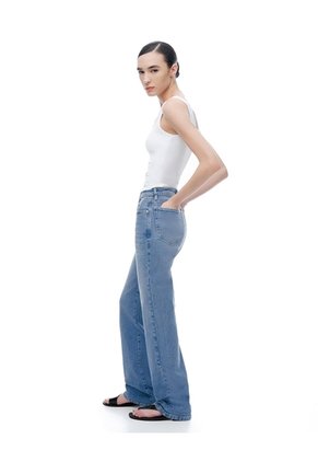 Jean Regular Tiro Alto índigo Medio Mujer Azul Oscuro