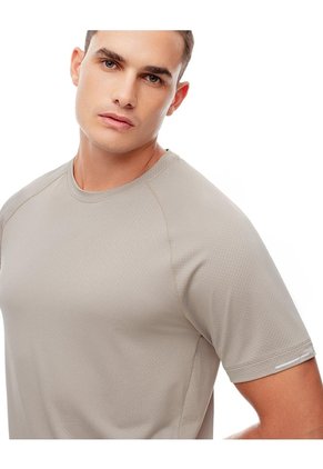 Camiseta Deportiva Control Humedad Café Hombre Marron