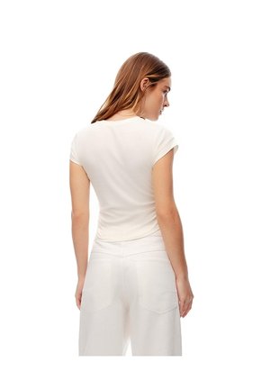 Camiseta Crop Slim Habano Mujer Marron