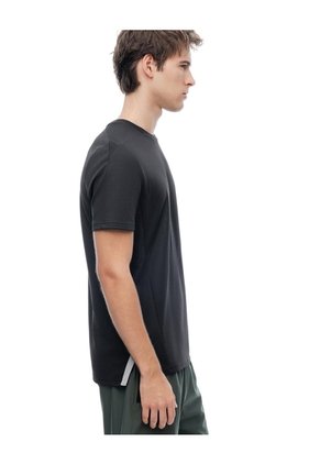 Camiseta Deportiva Control Humedad Negra Hombre Negro