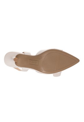 Sandalias De Vestir Jaclyn Para Mujer Marfil Comfort Plus 210992