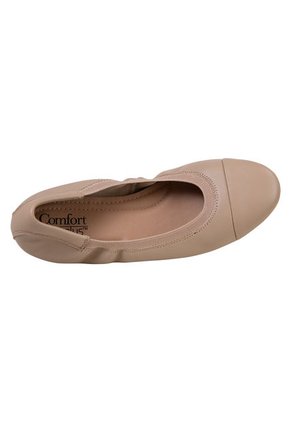 Zapatos Planos Claire Tipo Ballet Para Mujer Beige Comfort Plus 200219 Payless