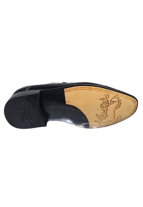 Zapato Mocasín Puntudo Cuero Riviera Para Hombre