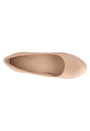 Zapatos De Vestir Kasey Para Mujer Beige Comfort Plus 198806 Payless