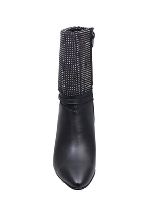 BOTINES CON PEDRERIA PARA MUJER 7 1/2