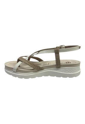SANDALIA GERALS MUJER 473 Talla 36