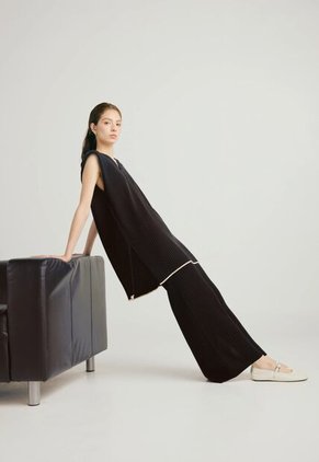 Chaleco Andrea - Negro - Give