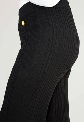 Pantalón Amará - Negro - Giive