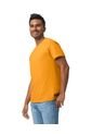 Camiseta Básica Hombre Oro Gildan 5000 de GILDAN