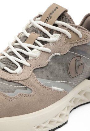 Tenis Hombre Goodyear Marr√≥n TAOS-C