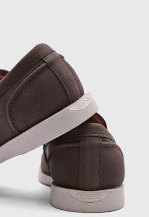 Mocasines GUESS Terice Marrón