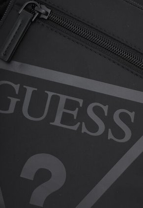 Bolso Manos Libres GUESS Pierre Negro