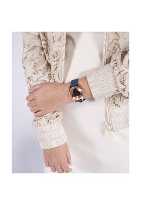 Reloj Guess Mujer Emblem. Silicona Azul GW0509L1