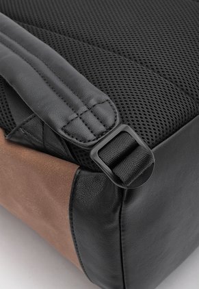 Morral Guess Ashbrooke Café