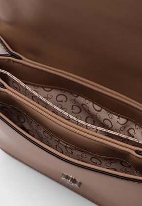 Bolso Manos Libres GUESS Esmeray Caqui