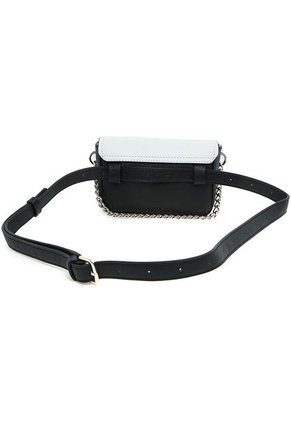 Riñonera Negra-Blanca  GUESS