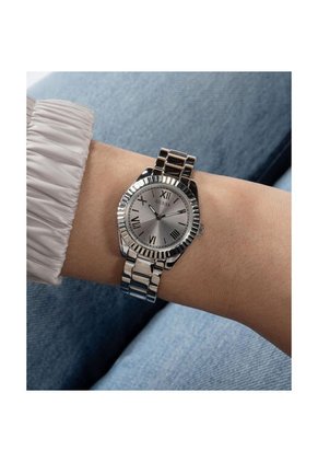 Relojes Guess Mujer MINI LUNA. Acero Inoxidable Plateado GW0687L1