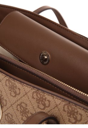 Bolso Chocolate GUESS Open Road Tot