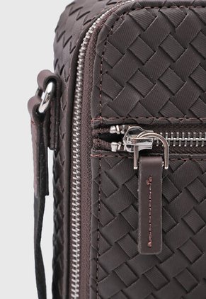 Bolso Manos Libres GUESS Whistler Marrón