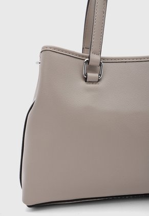 Bolso GUESS Angelica Taupe