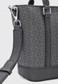 Bolso GUESS Quinley Mini Gris Oscuro de Guess