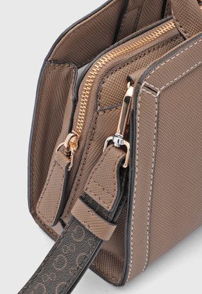 Bolso GUESS Cadence Café