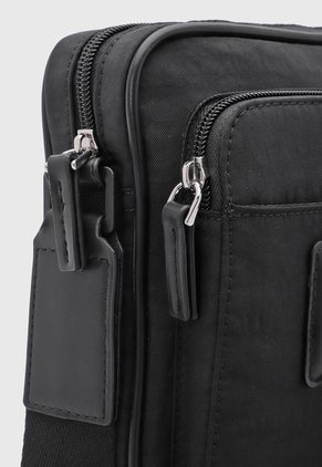 Bolso Manos Libres GUESS Binx Negro