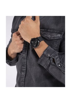 Relojes Guess Hombre Idol. Silicona Negro GW0503G3