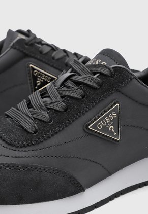 Tenis Lifestyle GUESS Joggin Negro