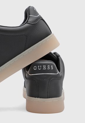 Tenis Lifestyle GUESS Jazlie  Negro
