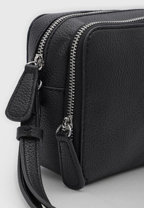 Bolso Manos Libres GUESS Lisa Mini Negro