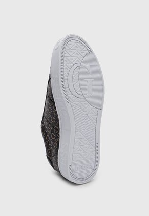 Tenis Lifestyle GUESS Gastray 13 Negro