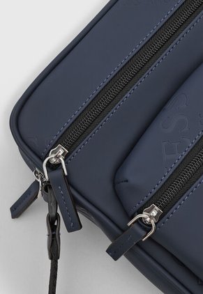 Bolso Manos Libres GUESS Chelvey Azul