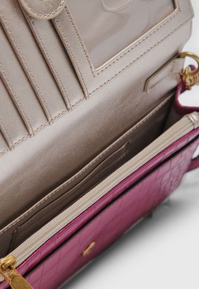 Bolso Manos Libres Magenta-Dorado GUESS James Mini