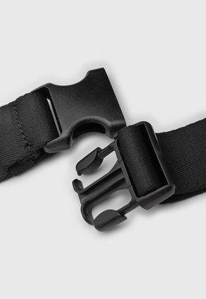 Canguro GUESS Binx Negro