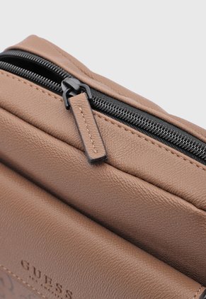 Bolso Manos Libres GUESS Silverwood Café