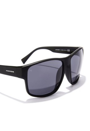 Gafas De Sol Hawkers Hombre Y Mujer Negro - FASTER RAW