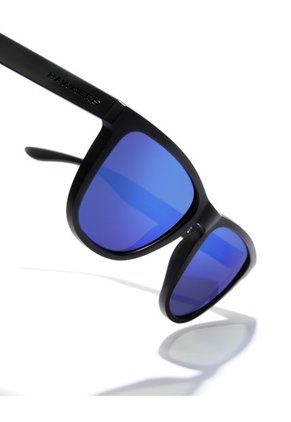 Gafas De Sol HAWKERS Polarizadas Unisex Negro/Azul. ONE RAW