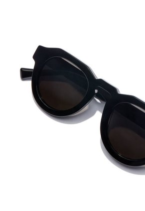 Gafas De Sol Polarizadas Hawkers Hombre Y Mujer WARWICK UPTOWN. Negro/Gris