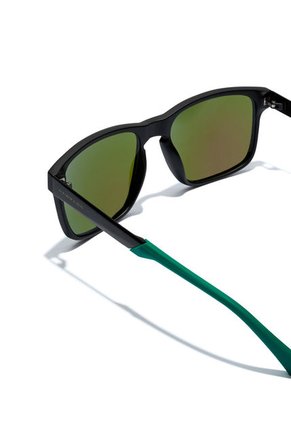Gafas De Sol Hawkers Hombre Y Mujer PEAK METAL. Negro/Verde