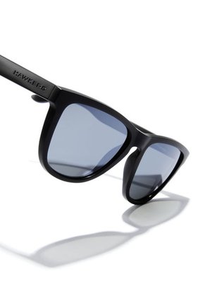 Gafas De Sol Polarizadas HAWKERS Unisex Negro - ONE RAW